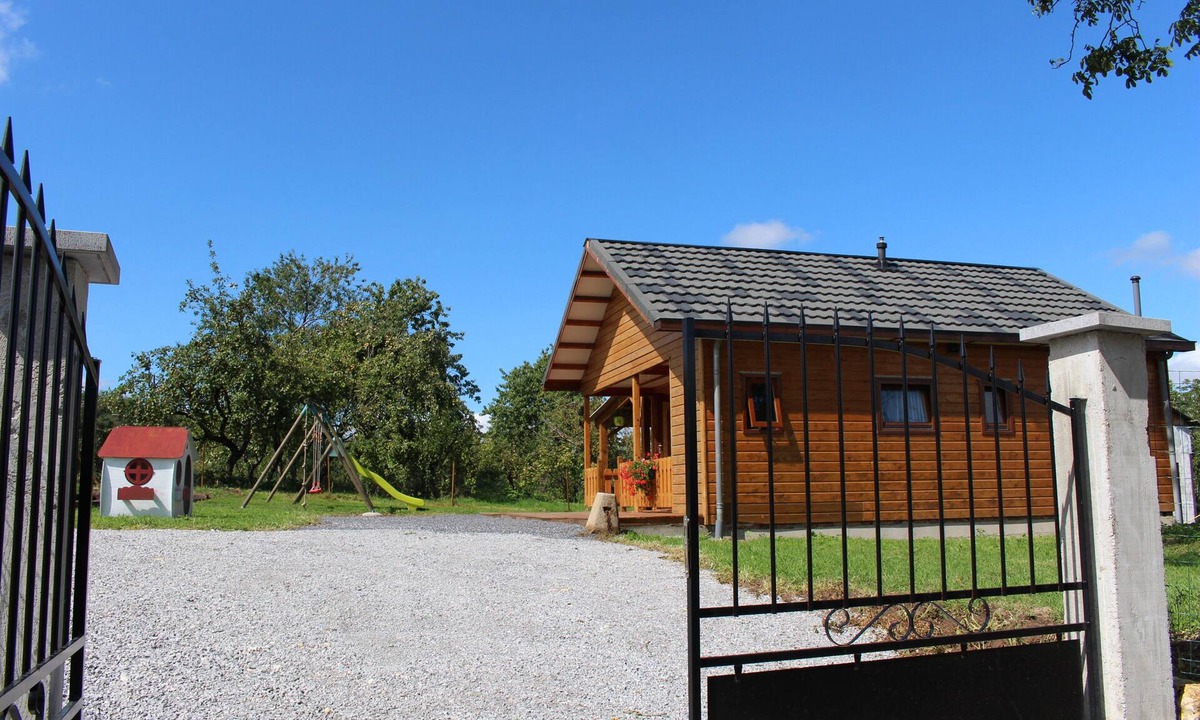 Hannappes Ski Chalet | Chalet "Du Lièvre" with Private Terraces and Garden