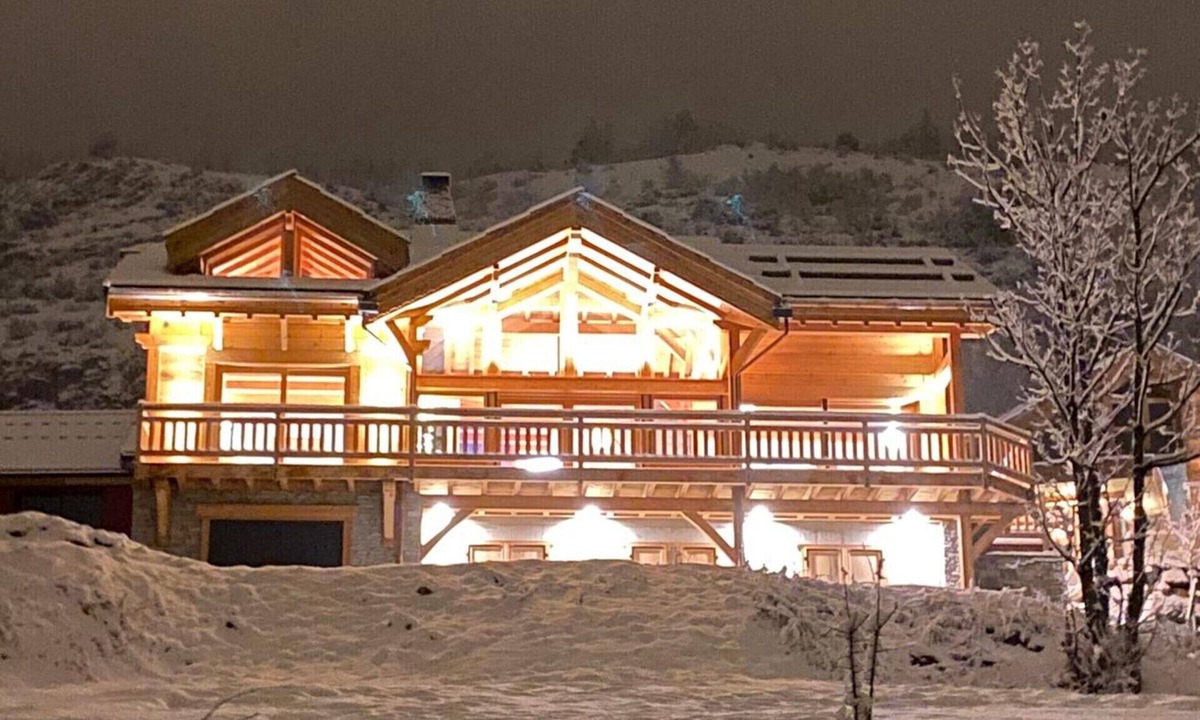 Chantemerle Ski Chalet | Chalet Ecrin
