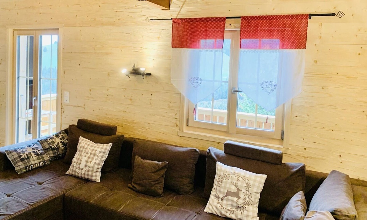 Moleson House | Chalet Edelweiss