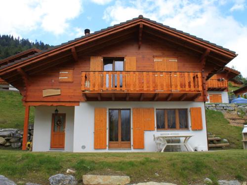 Chamoson Ski Chalet | Chalet Elorian by Interhome