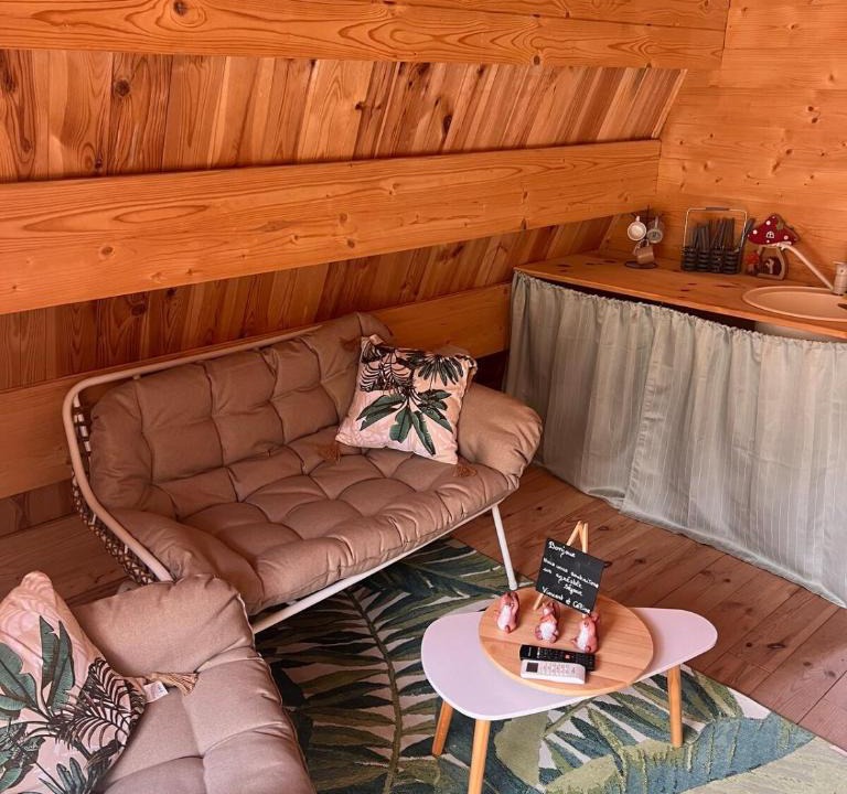 Beaumesnil Ski Chalet | Chalet en forme de TIPI
