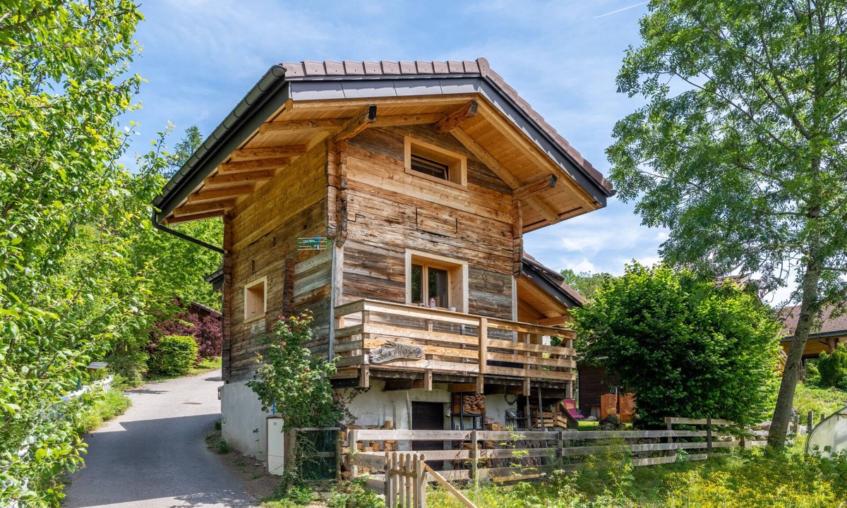 Thones Ski Chalet | Chalet-Executive-Ensuite with Bath-Mountain view