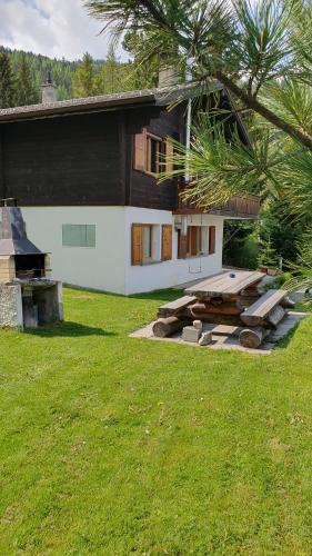 Buerchen Apartment | Chalet Falk