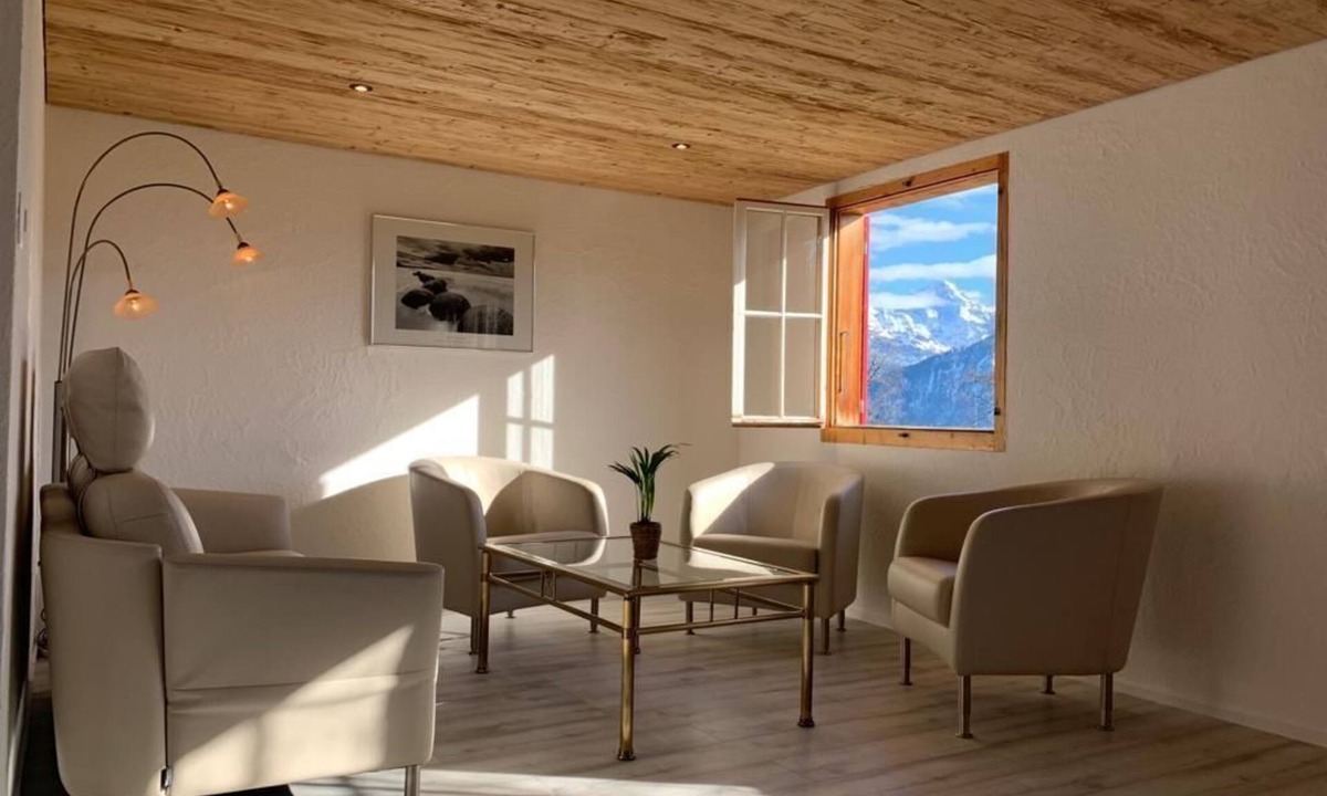 Sundlauenen Ski Chalet | Chalet Felsli with mountain view