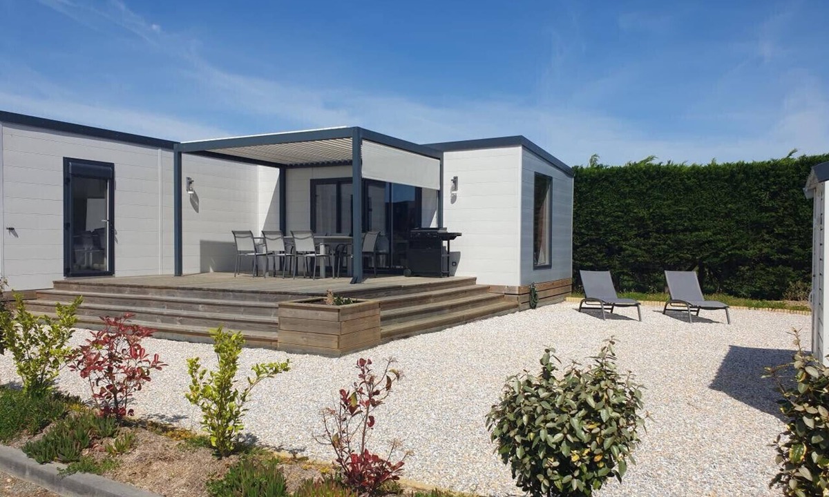 Bretignolles-sur-Mer Ski Chalet | Chalet for 4 adults/2 children with swimming pool