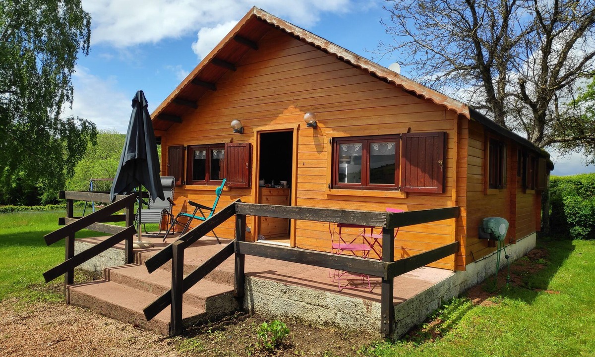 Saint-Leger-de-Fougeret Ski Chalet | Chalet des Michots