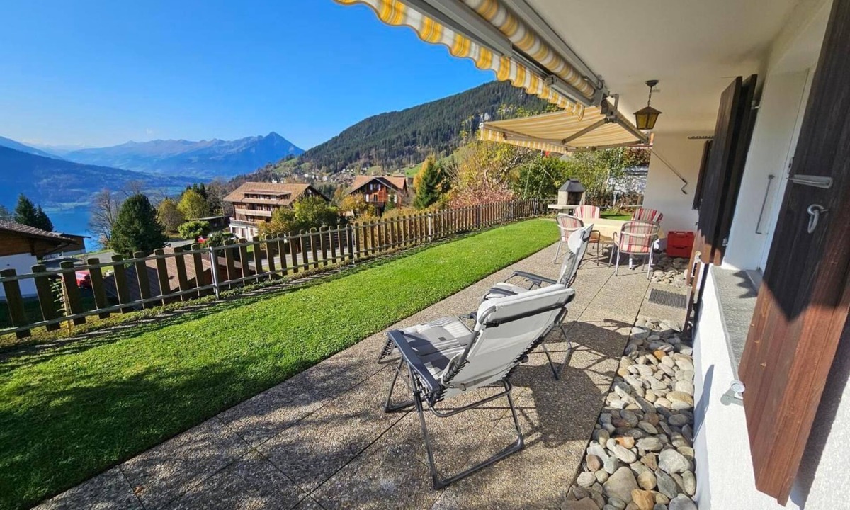 Bangerten House | Chalet Friedheim with large garden