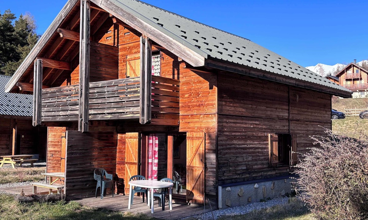 La Joue du Loup Ski Chalet | Chalet fully equipped, quiet, breathtaking views!