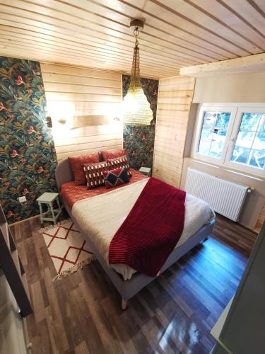 Deneuvre Ski Chalet | Chalet - gîte avec étang