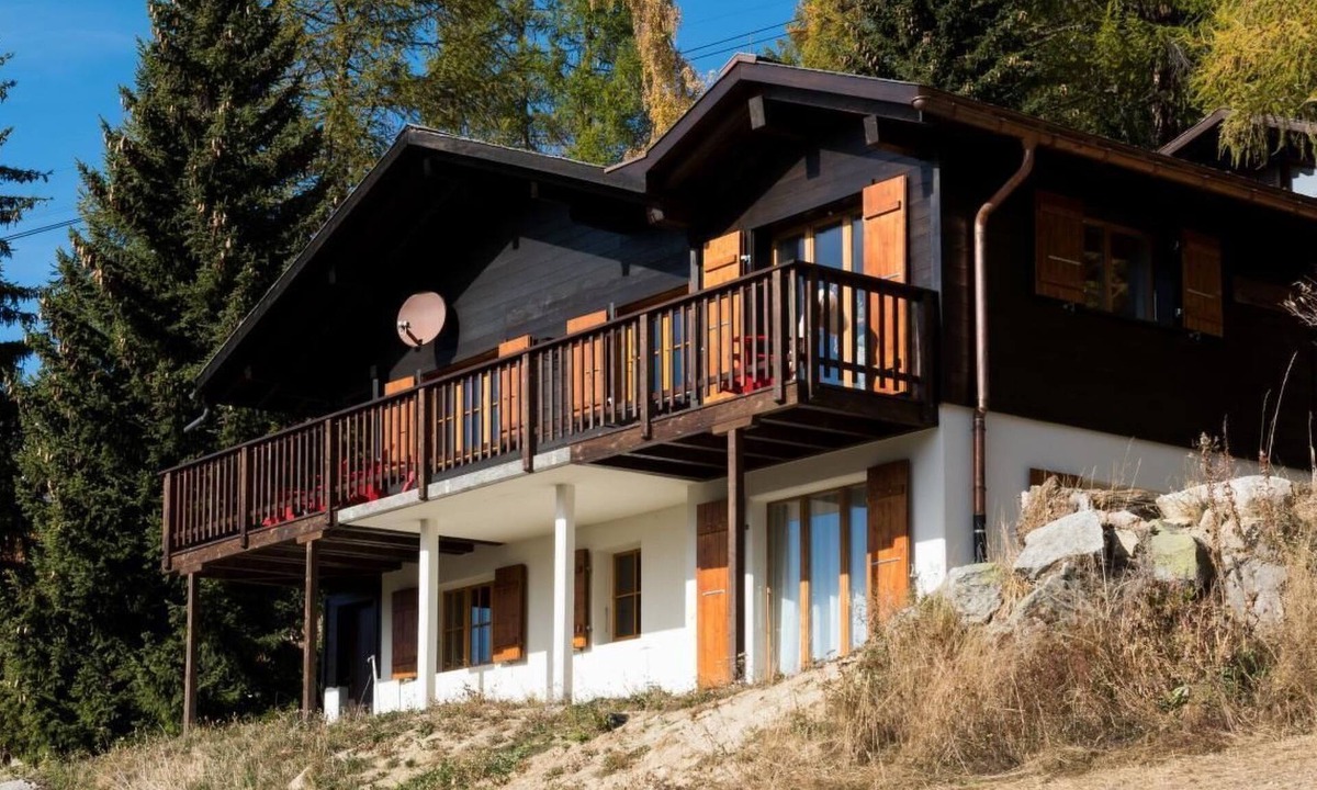 Bellwald House | Chalet Heidelbeeri by Interhome