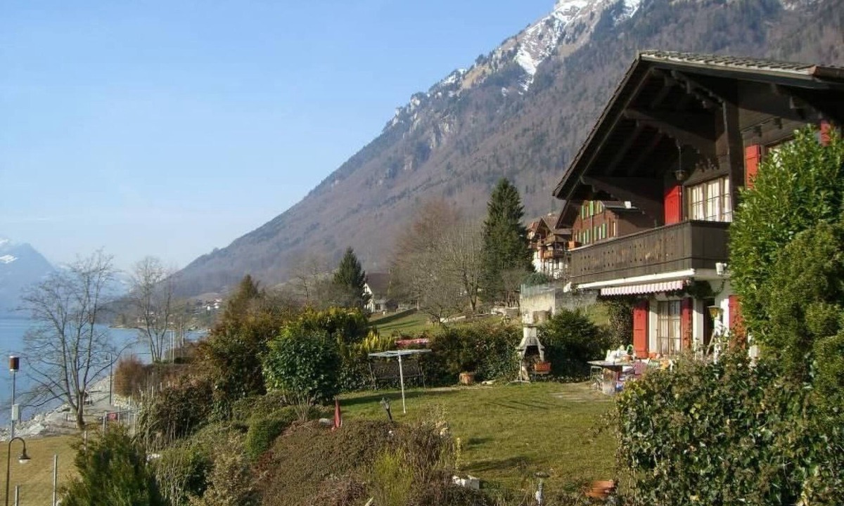 Oberried am Brienzersee Apartment | Chalet Holzwurm by Interhome