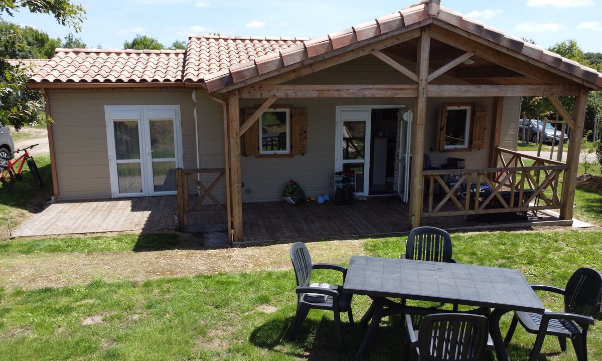 La Chapelle-Hermier House | Chalet house in a quiet residence with heated swimming pool