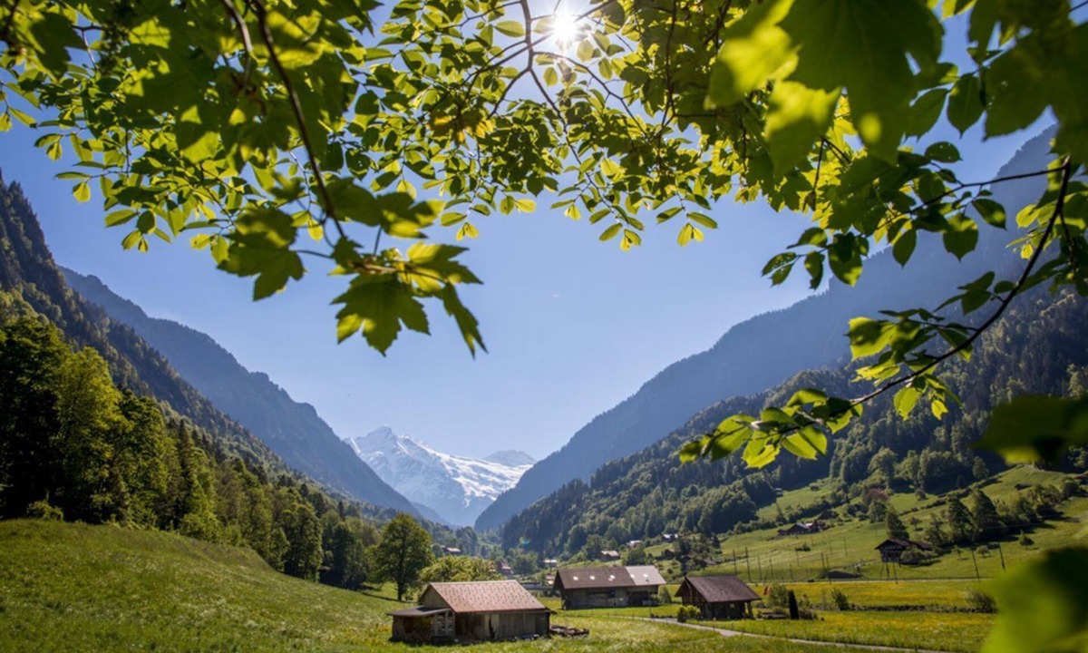 Goldswil Ski Chalet | Chalet "House in Lütschental near Grindelwald"