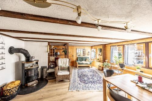 Ringgenberg Apartment | Chalet Idylle - mountain view & next to Interlaken