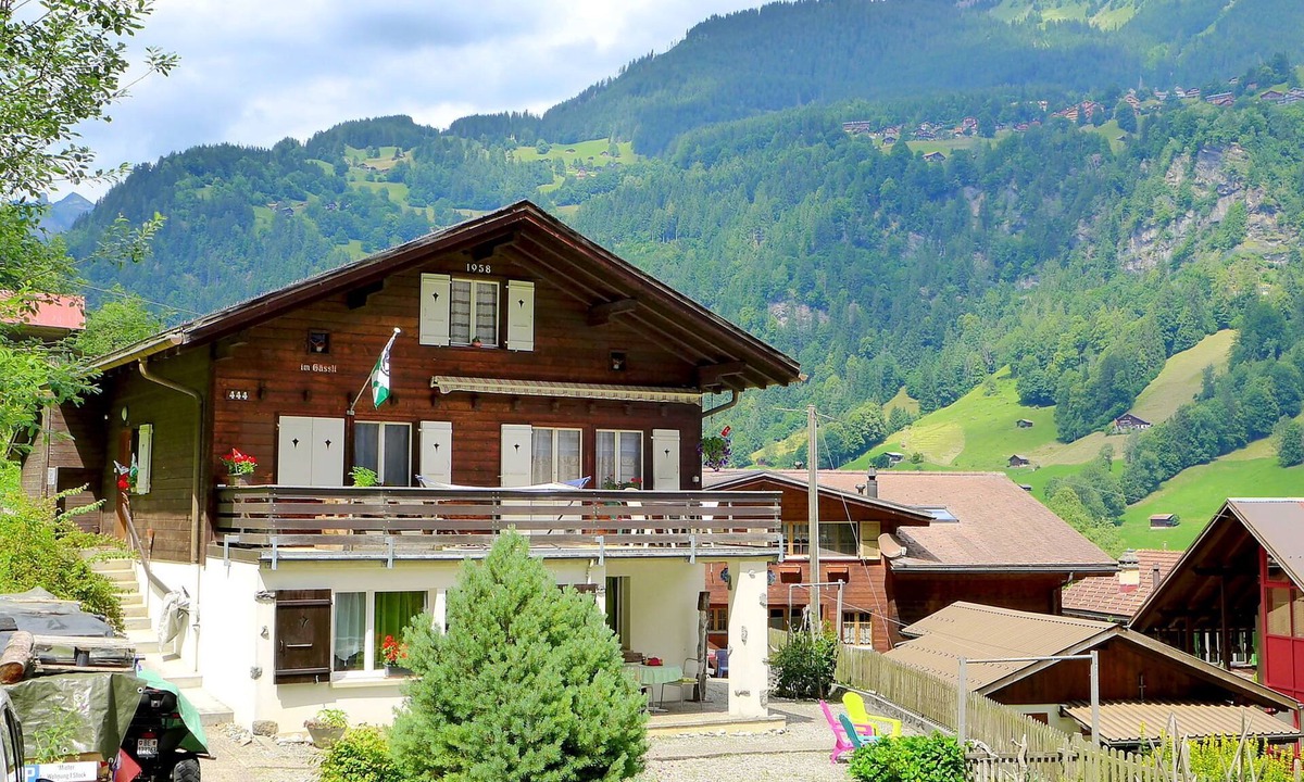 Lauterbrunnen Apartment | Chalet im Gässli by Interhome