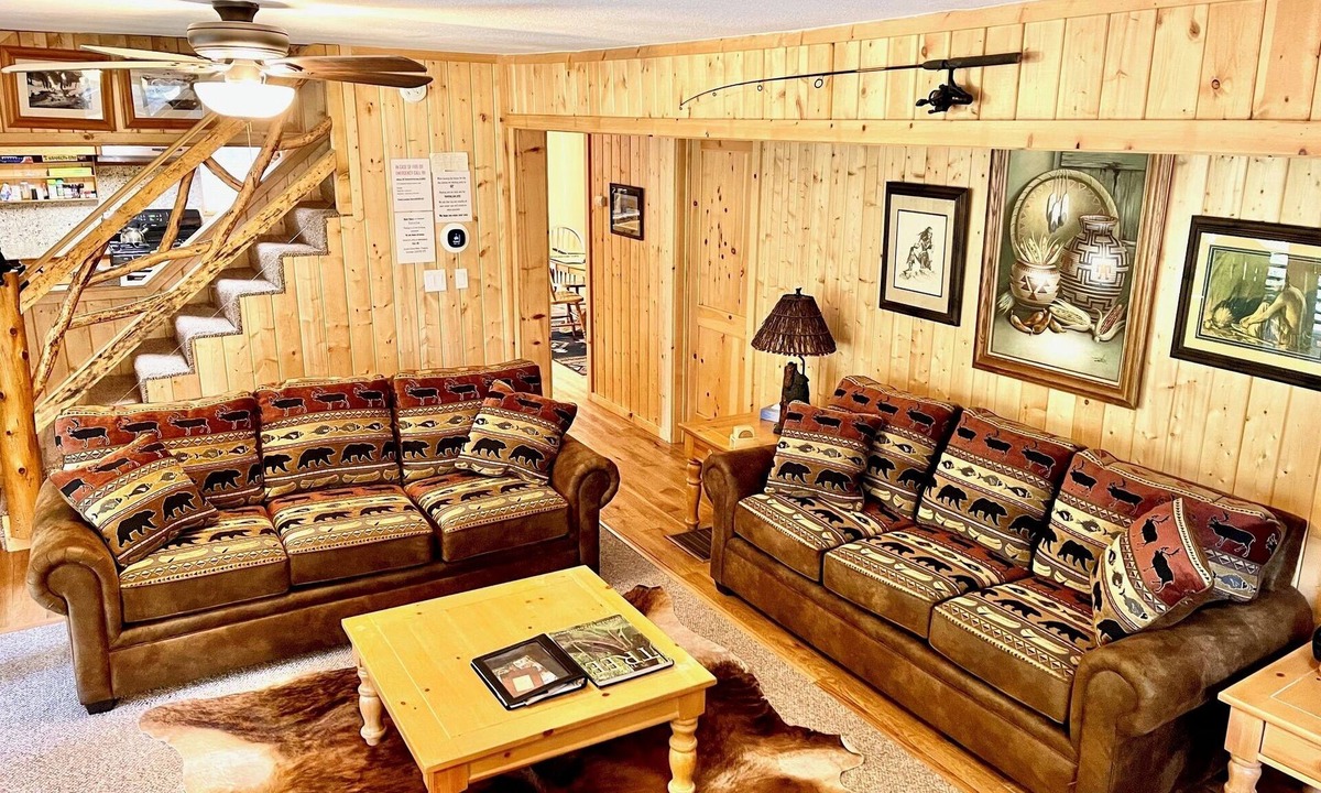 Fish Camp Cabin | Chalet in the Pines