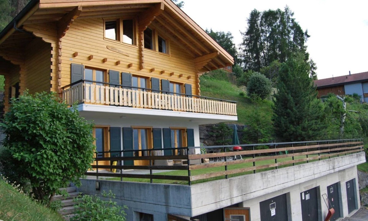 Veysonnaz Ski Chalet | Chalet in Veysonnaz with valley view