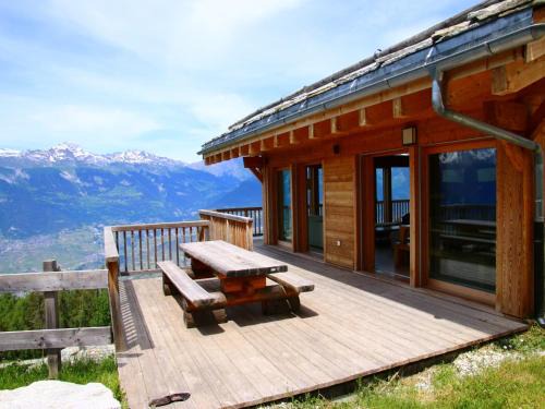 Veysonnaz Ski Chalet | Chalet in Veysonnaz with hot tub
