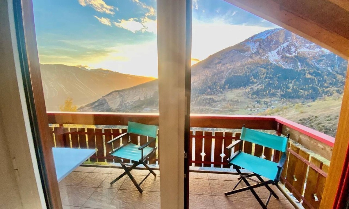 Albinen Ski Chalet | Chalet Kristall with breathtaking mountain views