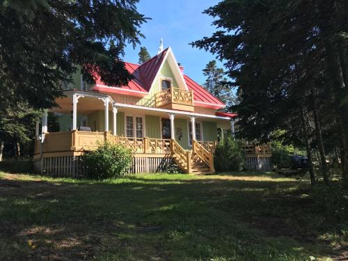 Riviere Du Loup Ski Chalet | Chalet L'Ancrage