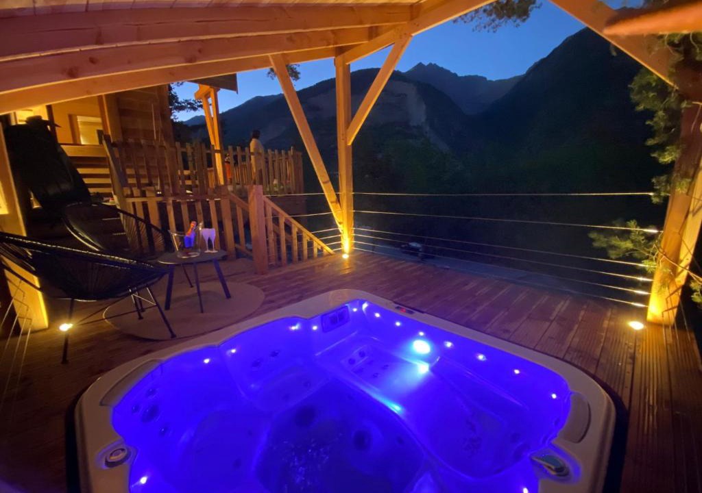 Saint-Etienne-de-Tinee Cabin | Chalet l'Empreinte