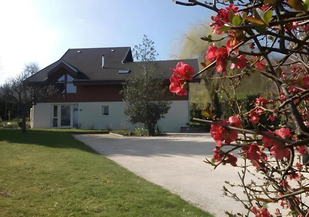 Charancieu Bed & Breakfast | Chalet La Bachole - Chambre d'hôtes