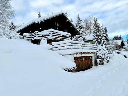 Chaux-Neuve Ski Chalet | Chalet la feuillée
