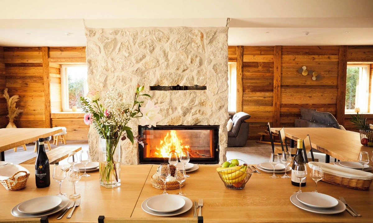 La Forge House | Chalet la Forgerie 32 pers, Piscine, Sauna, Jacuzzi, Cinéma