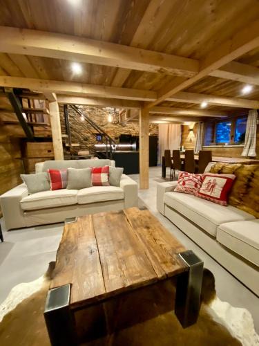 Les Brevieres Ski Chalet | chalet la grange