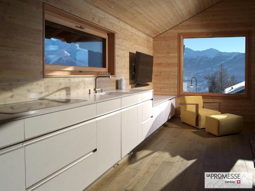 Verbier Ski Chalet | Chalet "La Promesse"