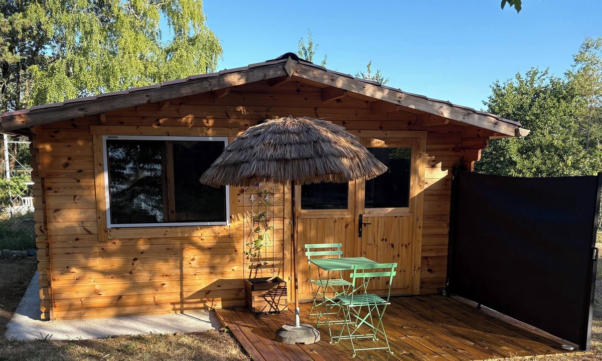 Gond-Pontouvre Ski Chalet | Chalet La Savane For two persons