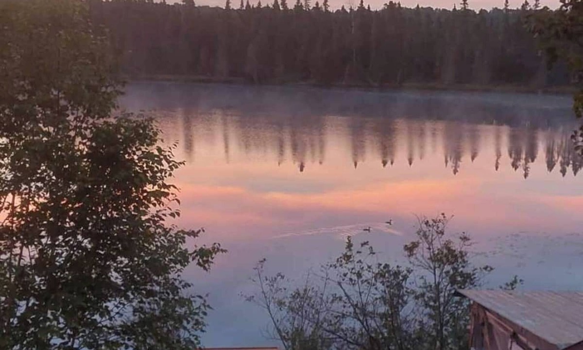 Rimouski-Neigette Cabin | Chalet Lac Chaud - Private Dock, Pet-Friendly, Near Rimouski