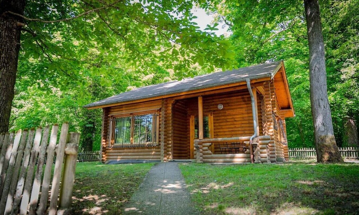 Amneville Ski Chalet | Chalet "Le Châtaignier" right in the center of Amnéville and its leisure center.