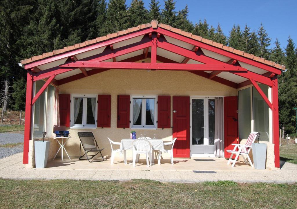 Monlet Ski Chalet | Chalet Le Clos des Sapins by Interhome
