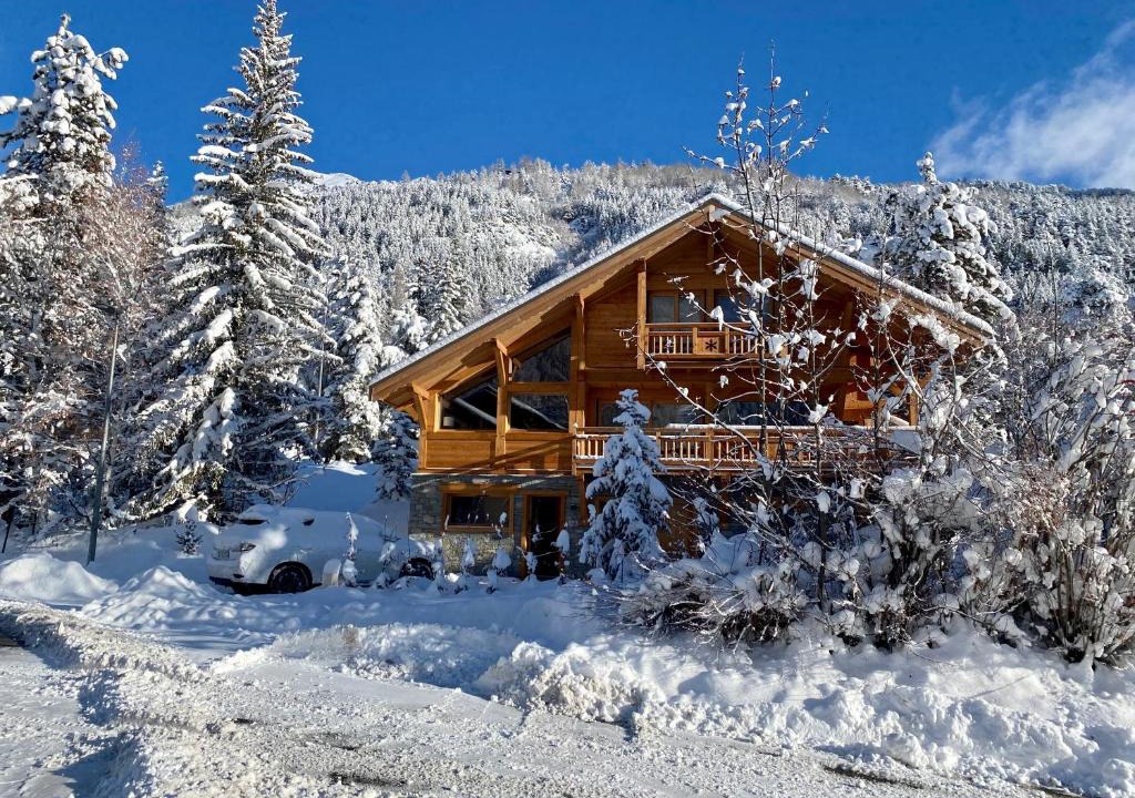La Salle-les-Alpes Ski Chalet | Chalet Le Lorgnon