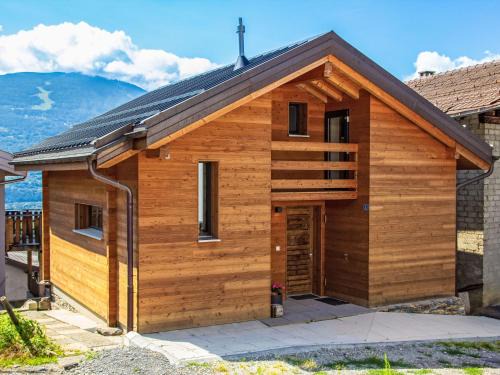 Chandolin-près-Savièse Ski Chalet | Chalet Le Raccard by Interhome