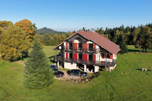 Champdray Ski Chalet | Chalet Le Repère des Générations-15 pers-Sauna-Piscine-Spa- Terrain boulles