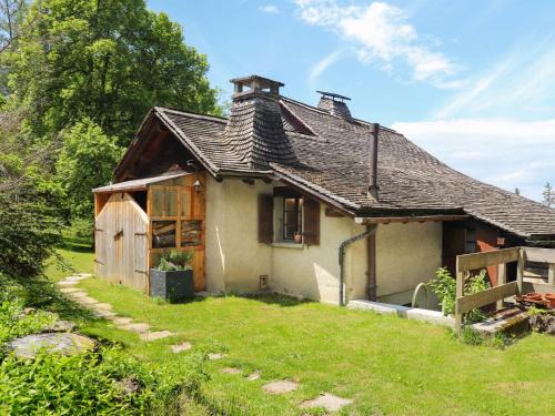 Caux Ski Chalet | Chalet Le Revers by Interhome