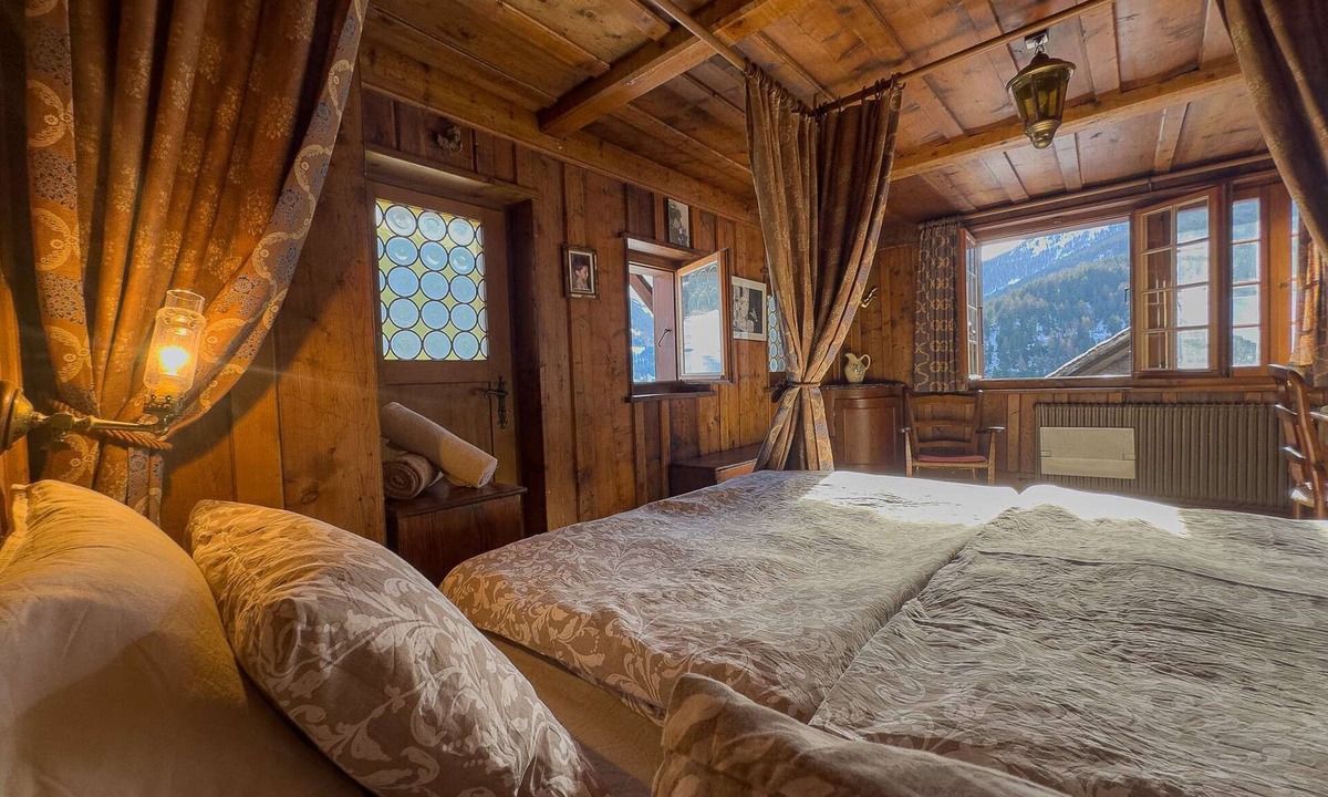 Liddes House | Chalet Le Zirizui - Authentic alpine retreat with breathtaking views