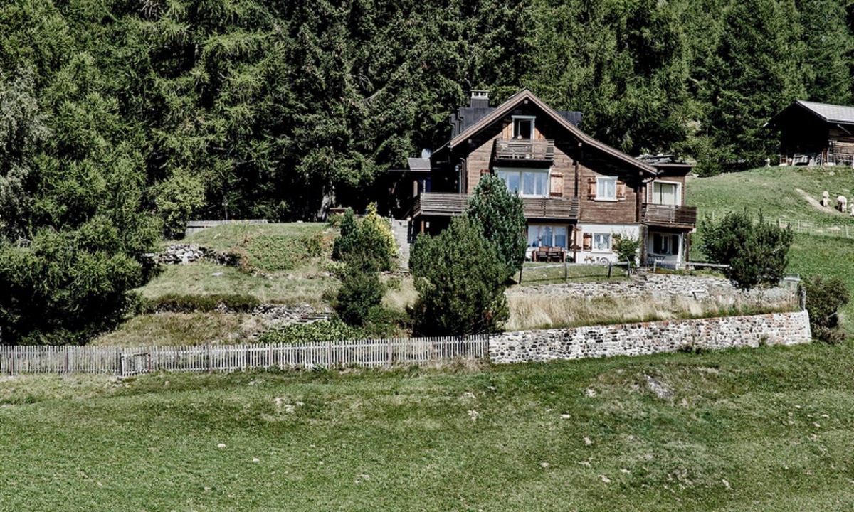 Feldis/Veulden Apartment | Chalet Lieuretta da Tscharfs, (Feldis). by Interhome