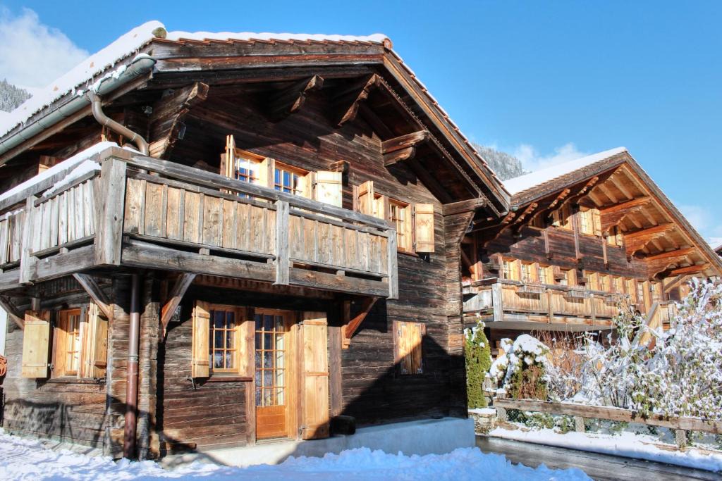 Rougemont Ski Chalet | Chalet Love Nest