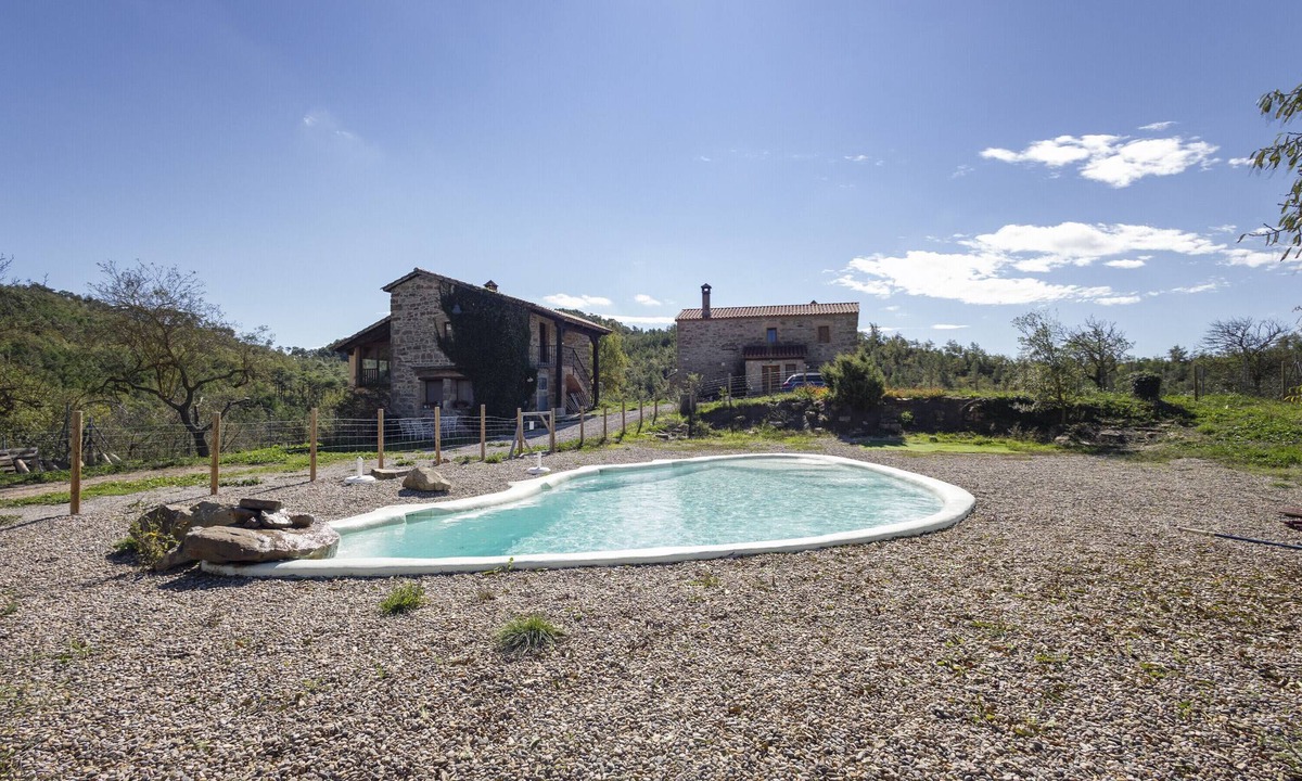 La Molsosa House | Chalet 'Masia La Clariana' with Mountain View, Private Pool and Wi-Fi
