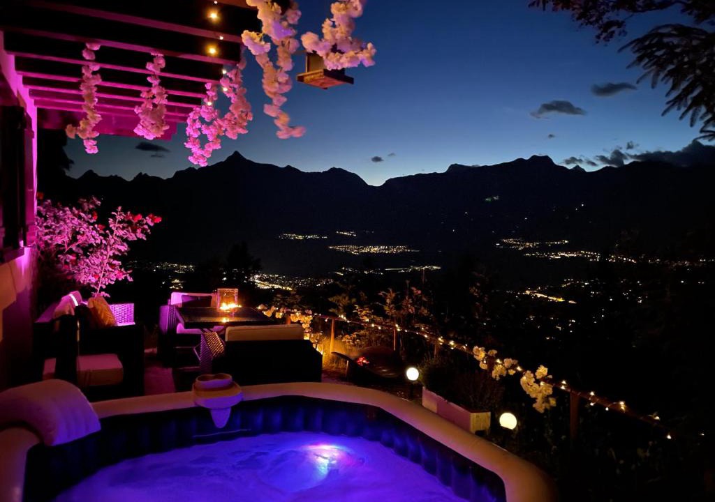 Les Mayens-de-Sion Ski Chalet | Chalet Mirabeau - Magnificent View & 4 Valley Skiing
