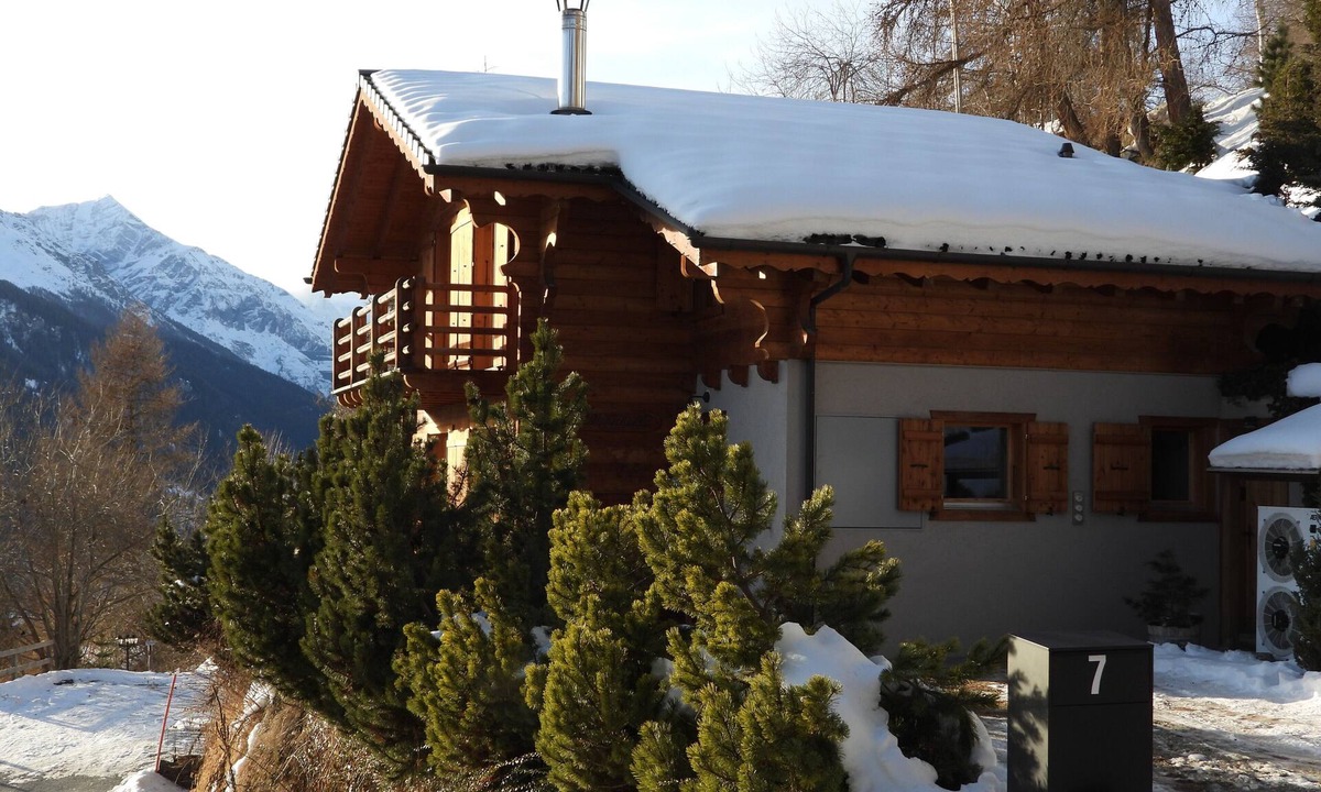 Granges Ski Chalet | Chalet Mirabelle: skiing, hiking or biking from your doorstep