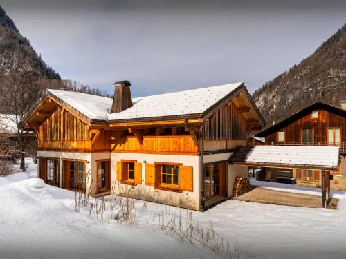 Sixt-Fer-a-Cheval Ski Chalet | Chalet Morris - OVO Network