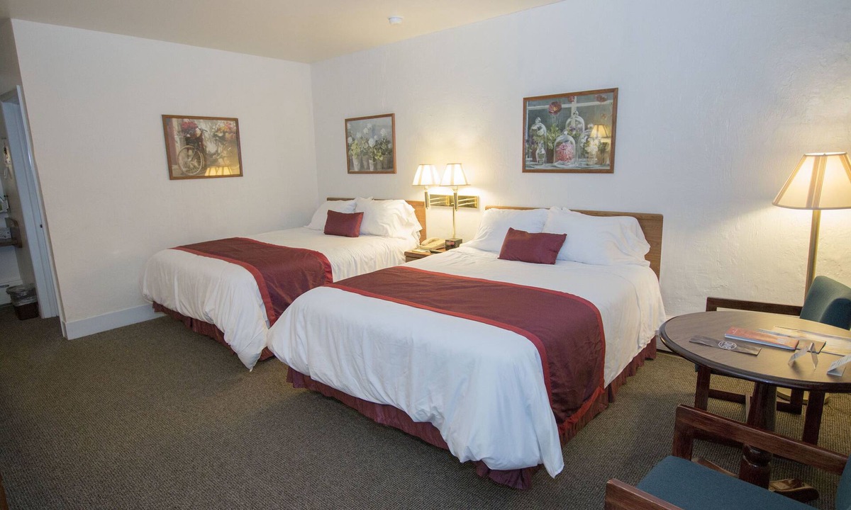 Mequon Hotel | Chalet Motel Mequon