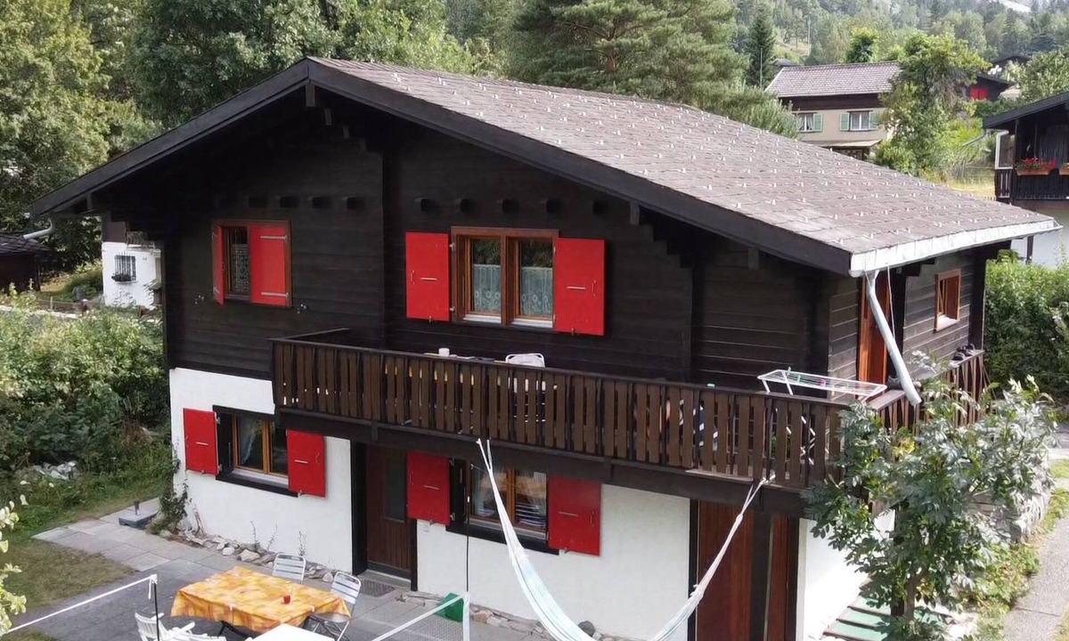 Leuk House | Chalet Oase by Interhome