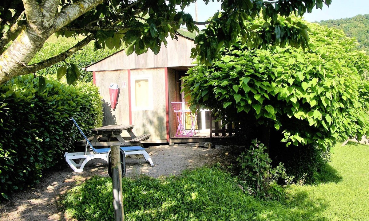 Clairvaux-d'Aveyron Ski Chalet | Chalet Palace Piscine