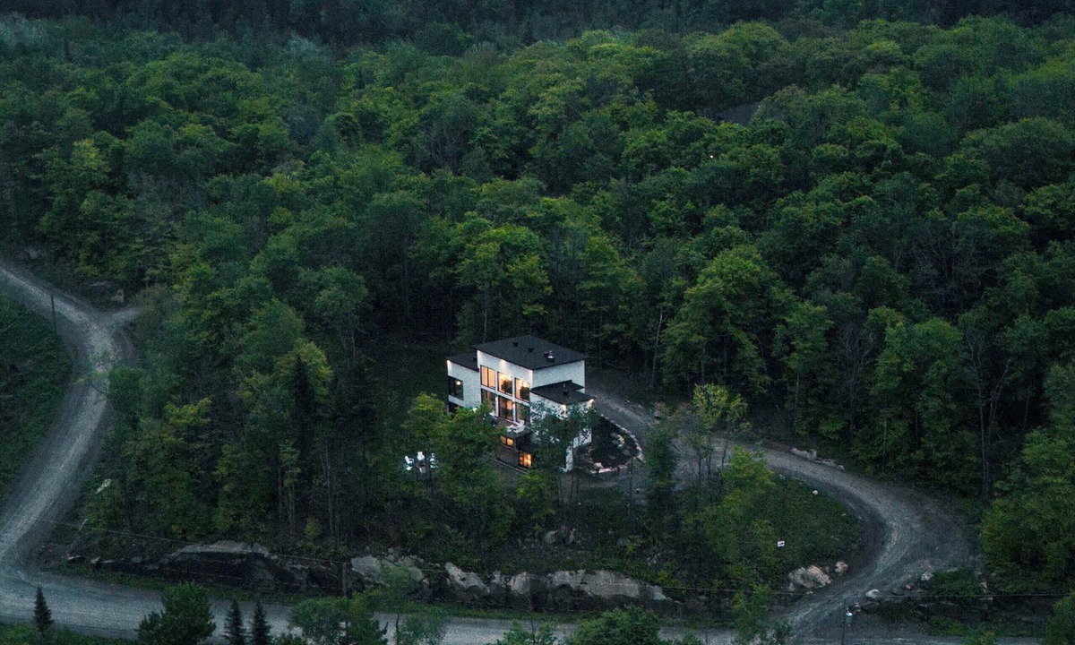 La Conception House | Chalet Peak Tremblant: Your Mountain Escape!
