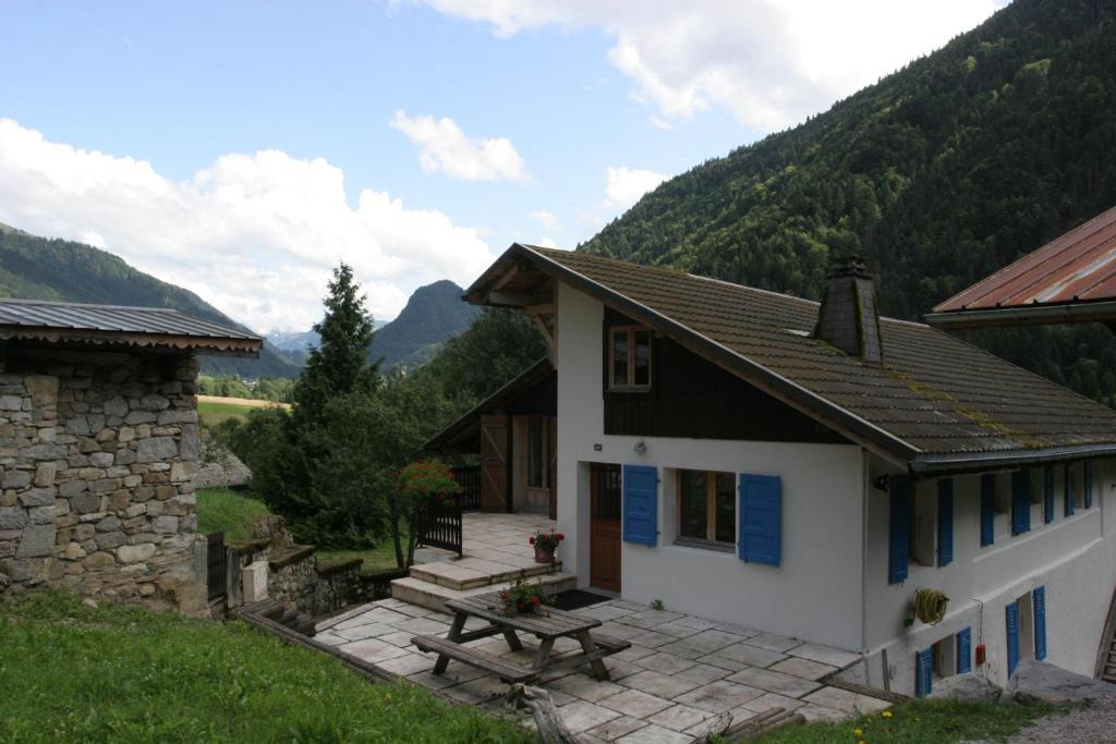 Saint-Jean-dʼAulps Ski Chalet | Chalet Peillex